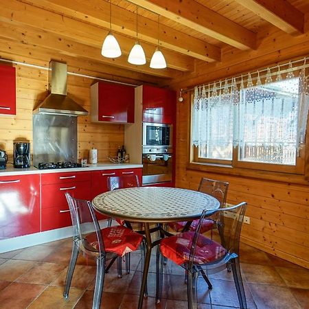Le Chalet Bonheur Lathuile Exterior foto
