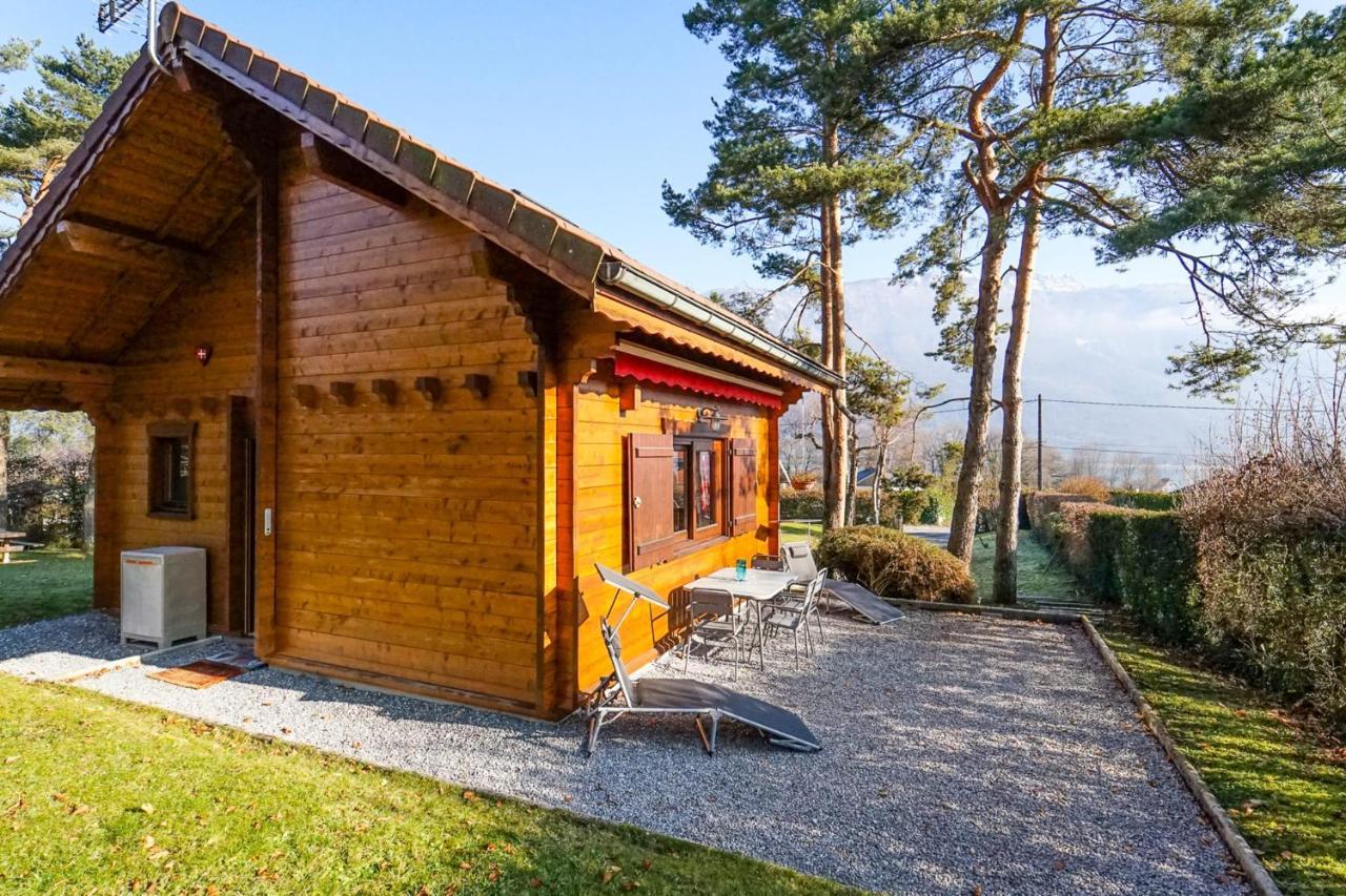 Le Chalet Bonheur Lathuile Exterior foto
